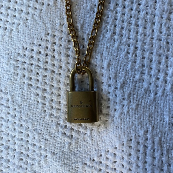 Louis Vuitton Gold Lock Pendant Necklace - Picture 4 of 5